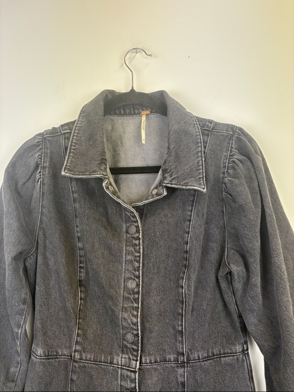 Free People Black Denim Mini Dress Puff Sleeve Snap Front Shirt Dress Sz Medium - Picture 4 of 12